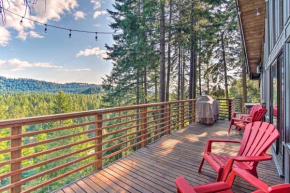 Alpine Retreat with Hot Tub and Mountain Views!